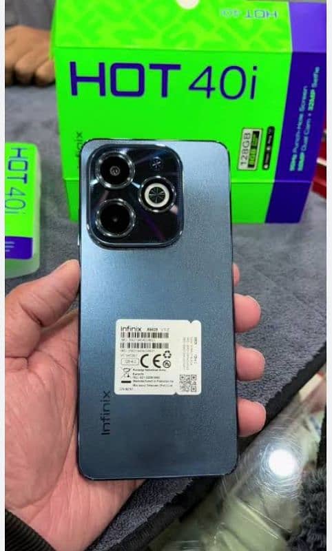 Infinix hot 40i 8/128 urgent sale 4 month warranty 0