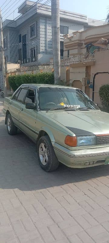 Nissan Sunny 1989 3