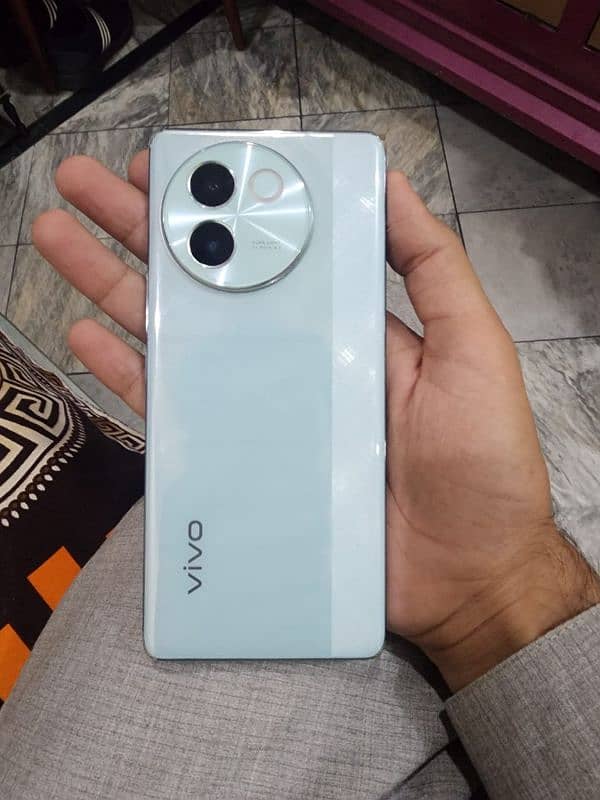 Vivo V30e 10/10 0