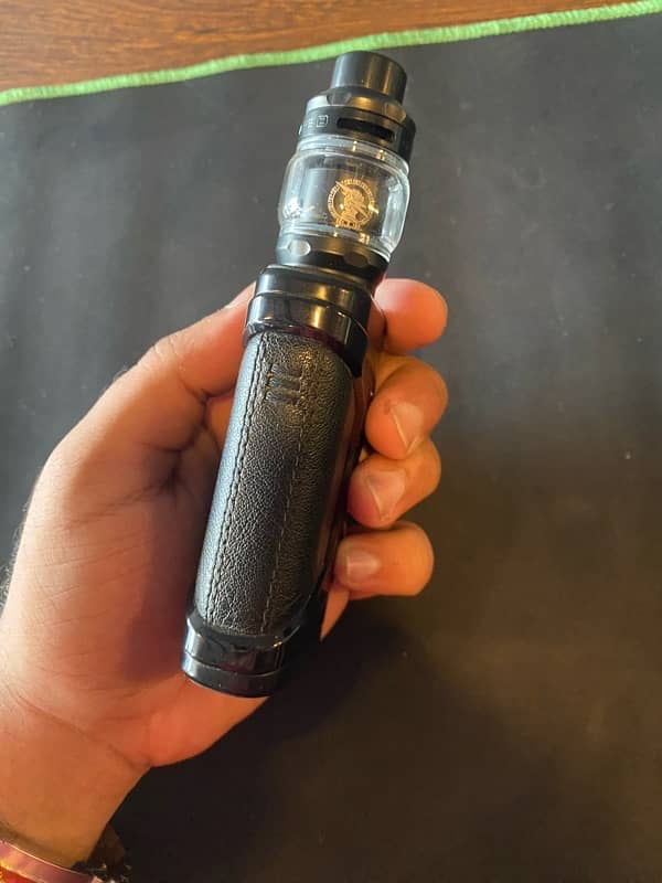 geekvape L200 vape kit pod 1