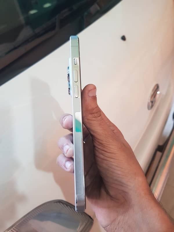 iphone 14 pro max jv Rs. 190000 1