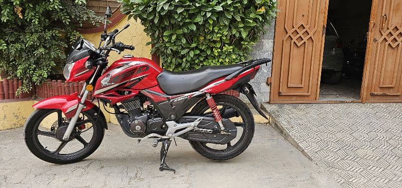 Honda CB 150F for sale on urgent basis 6