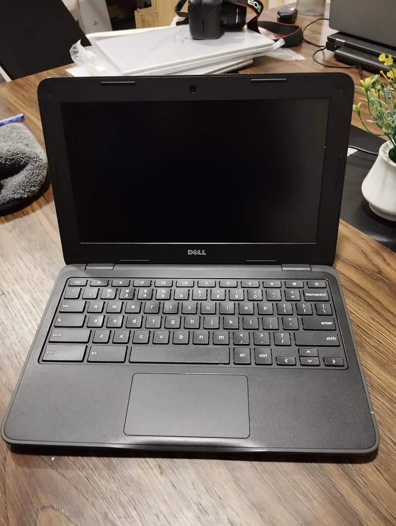 Dell Chromebook 3180 2/16GB - Perfect for Kids 1