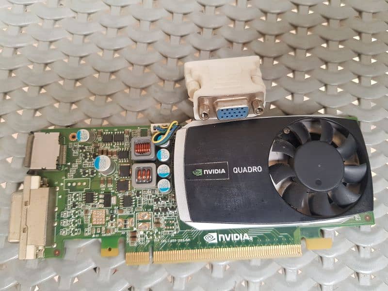 graphic card 1 gb 10/10 condition 4