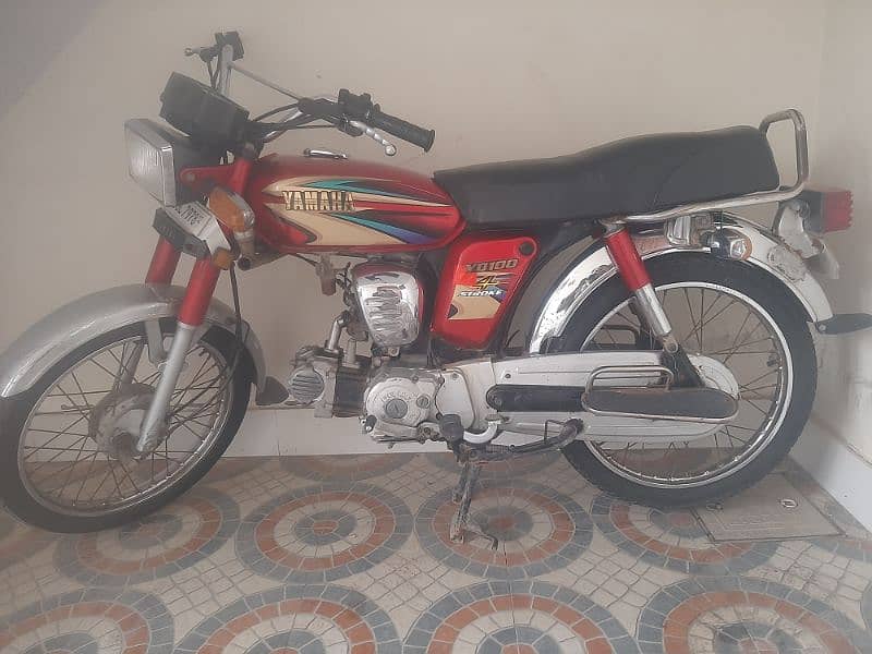 Yamaha 4-stroke for urgent sell in sargodha city. 2