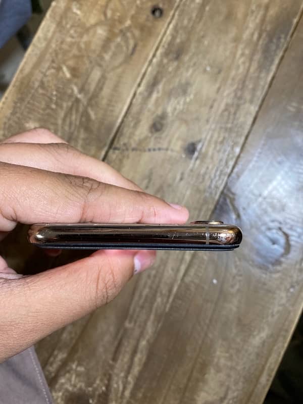 iPhone xsmax pta approved gold 2