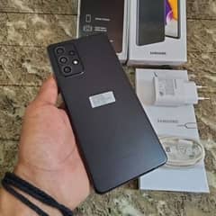 Samsung Galaxy A72 complete box