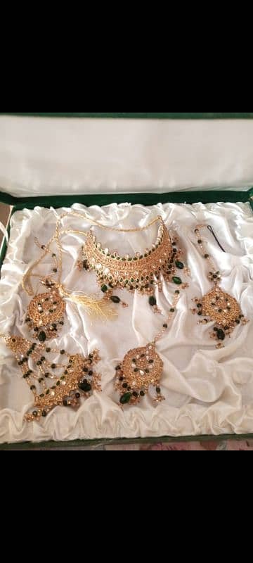 Vary Beautiful Bridal  Set| Colour Green |Condition 10/10 2