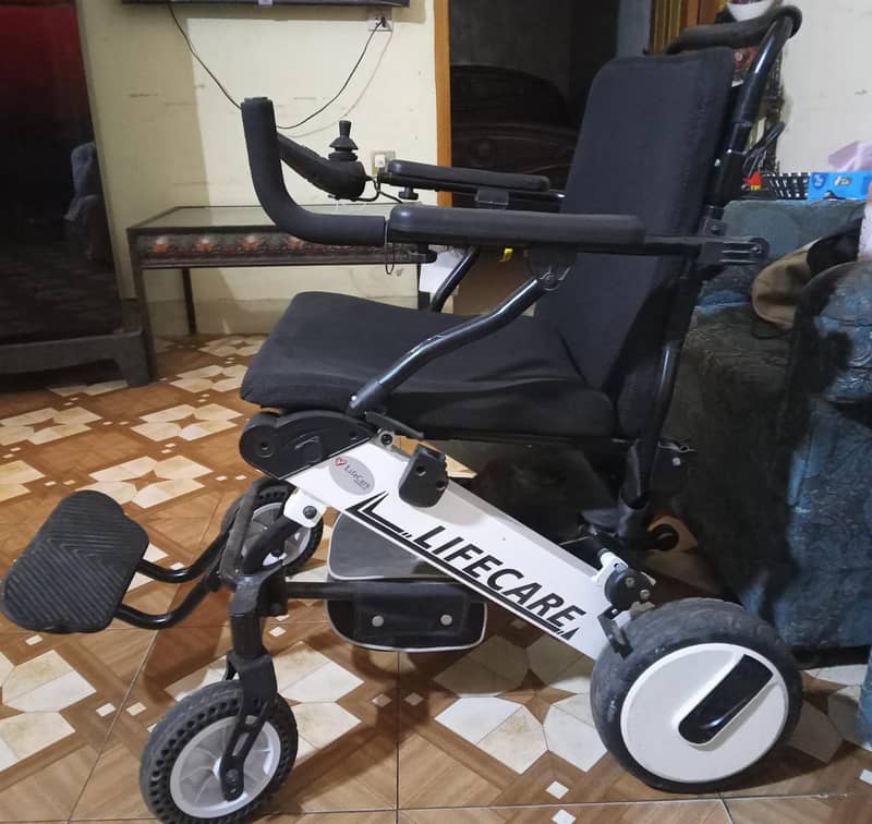 electric wheelchair 1