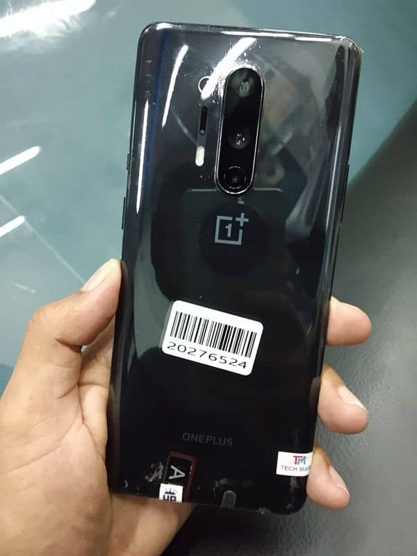 03180400095.      oneplus mobile gud condition 10/10 4