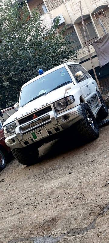 Mitsubishi Pajero 1998 0