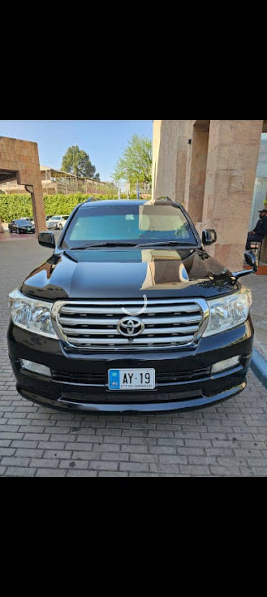 Rent Toyota Fortuner Toyota Prado Landcruiser v8 Revo in Lahore 18