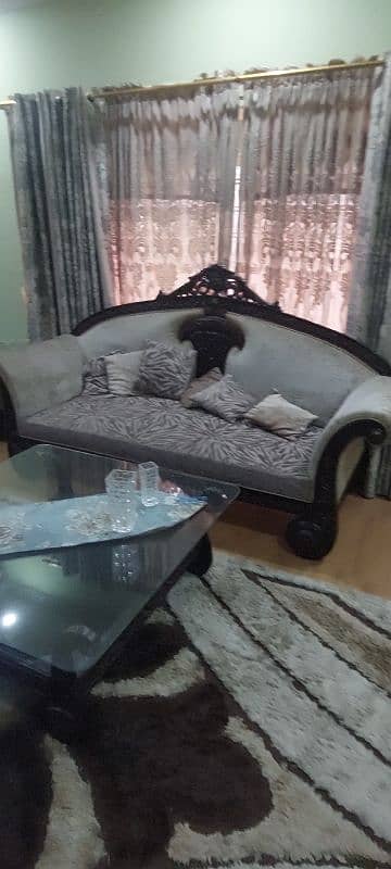 7 Seater Chinioti Sofa For Sale 0