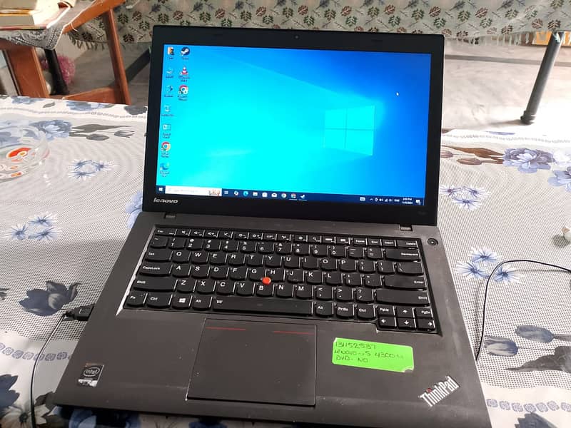 Laptop is in used but 100 % working . Price mein kaami ho sakti hai 0