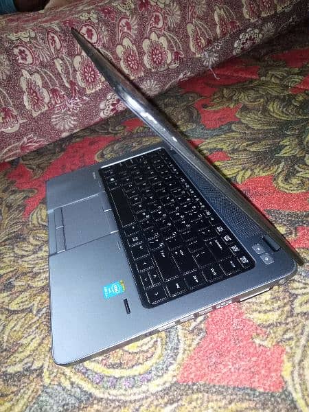 HP ELITEBOOK 840 1