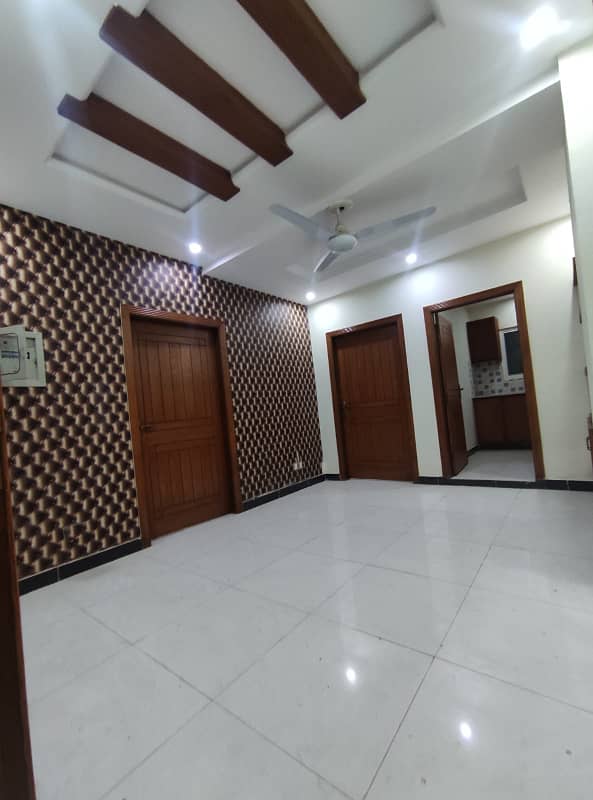 E-11 three Bed unfurnished flat available for rent in E-11 Islamabad 4