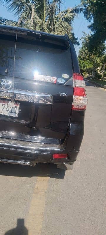 Toyota Prado 2010 . . seeing beleiving . . dha driven all . . worth deal 6