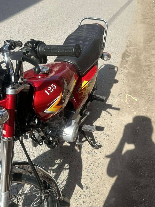 Honda 125 2021 3