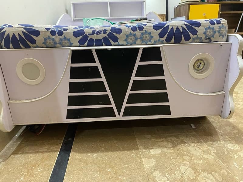 kids car bed good condition 2