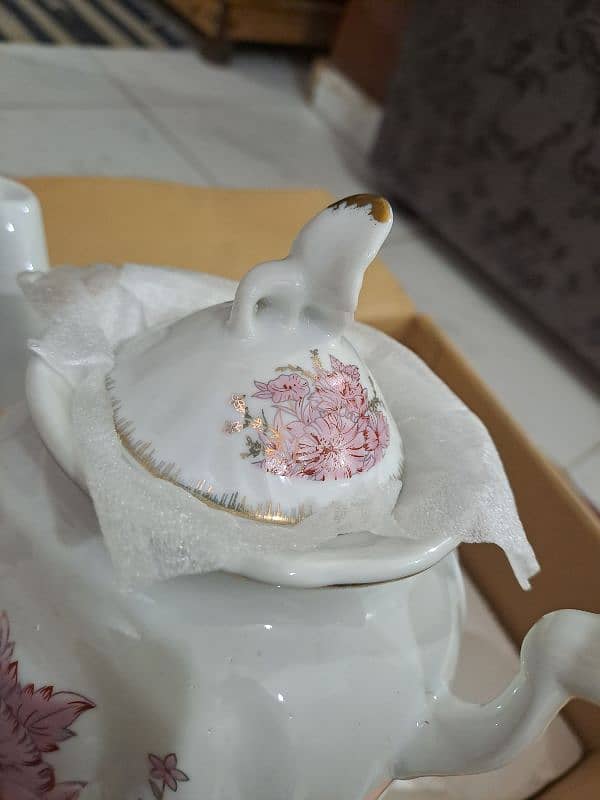 31 Pcs Tea set new 7