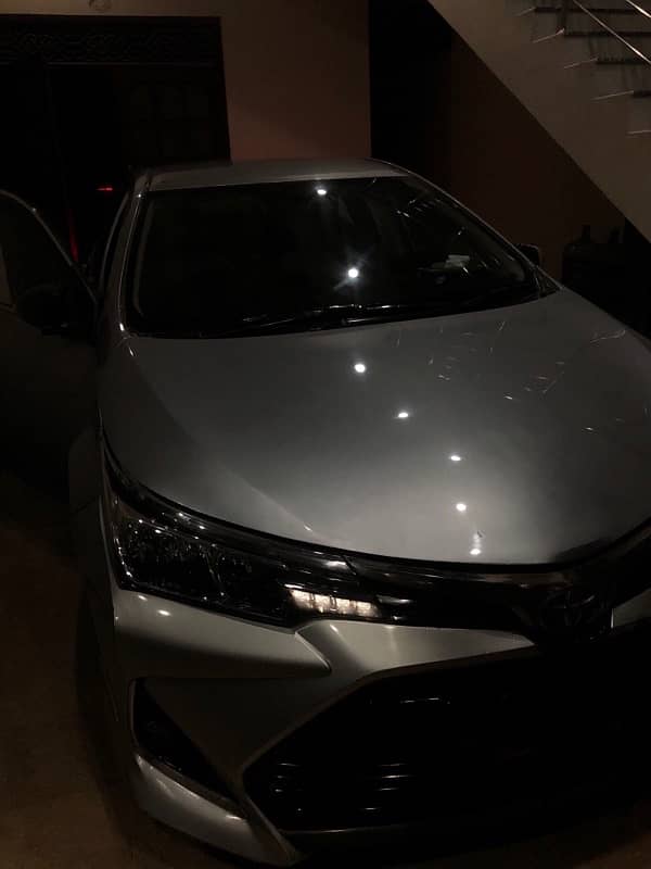 Toyota Corolla GLI 1.3 automatic 2015 facelifted 1