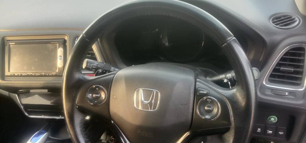 Honda Vezel 2015 Full Option 6