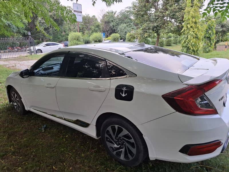 Honda Civic Oriel 2017 7