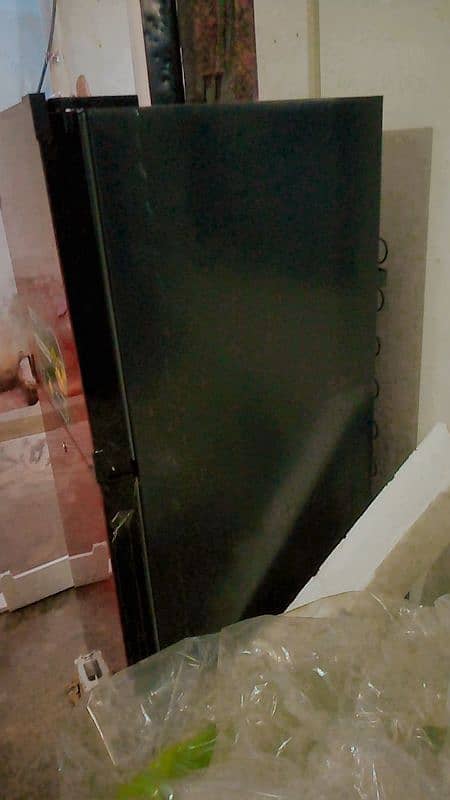 Dow lance fridge model 9160LF 2