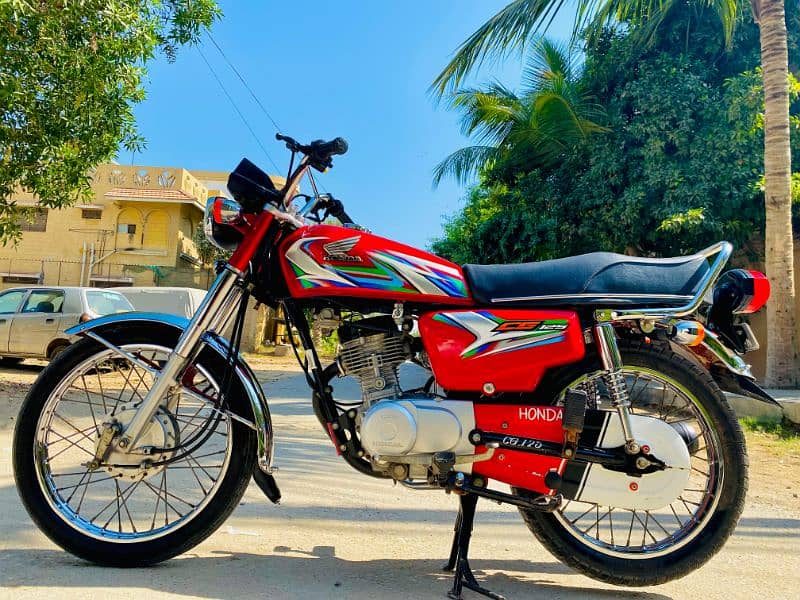 SPACIOUS HONDA CG 125 MINT CONDITION 0