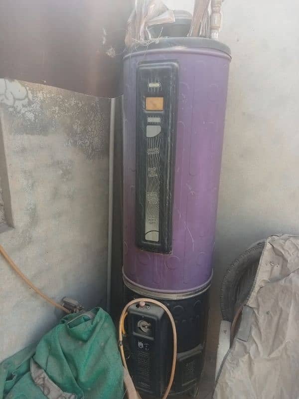 gas geaser good condition 0