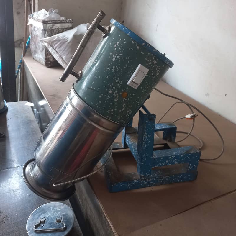 Electric Cutter Machine Grander Pasai Wali Chopper Masala Maker 1