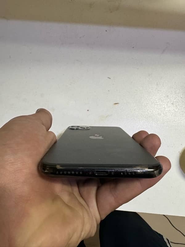 Iphone 11 pro max 64gb 7