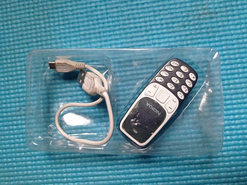 Nokia Finger size BM10 Dual sim mobile (mini) 2