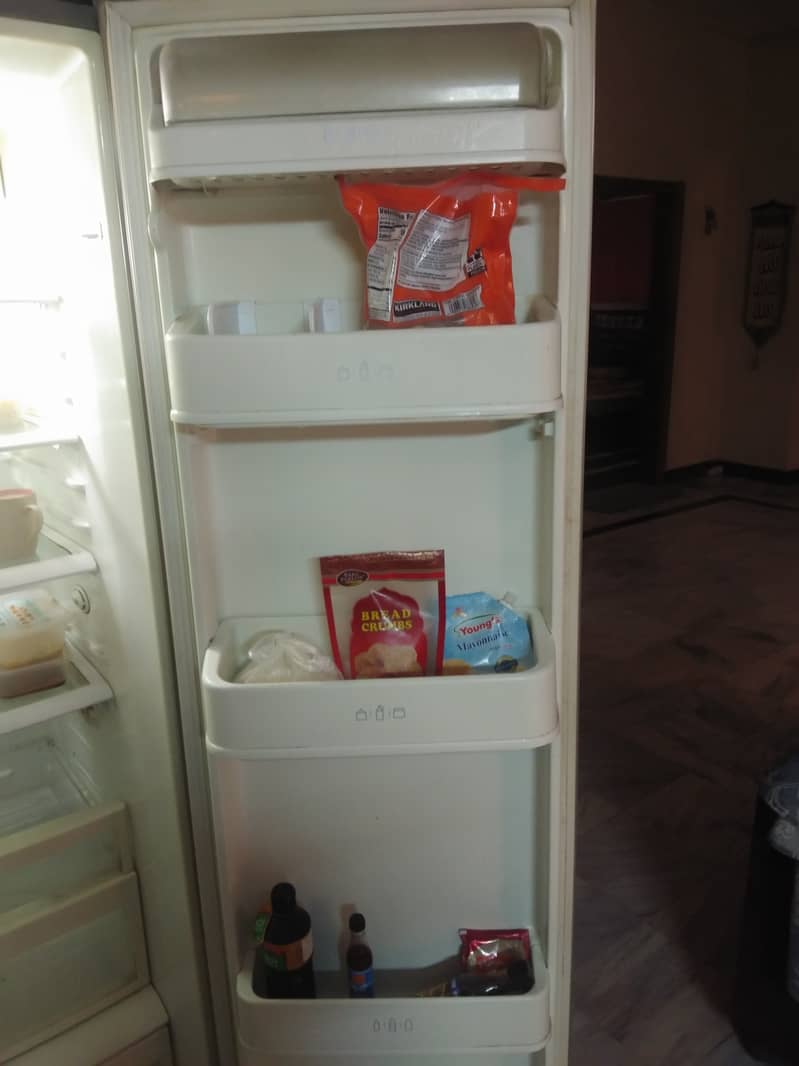 LG Side by side (Double Door) Fridge 2