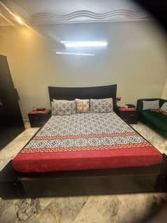 Bedset/Bed/Bedroom set/Bed set with side tables, dresser For Sale