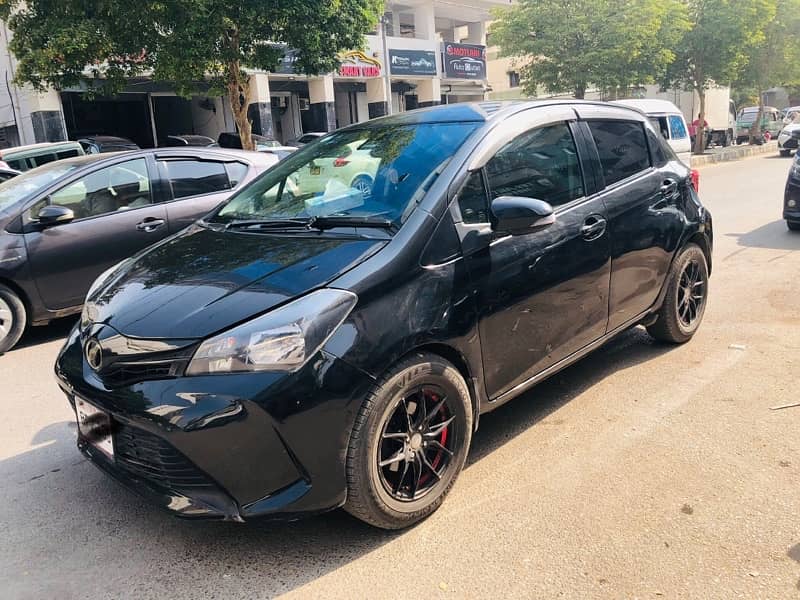 Toyota Vitz 2015 0