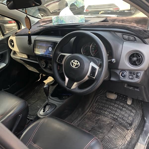 Toyota Vitz 2015 4