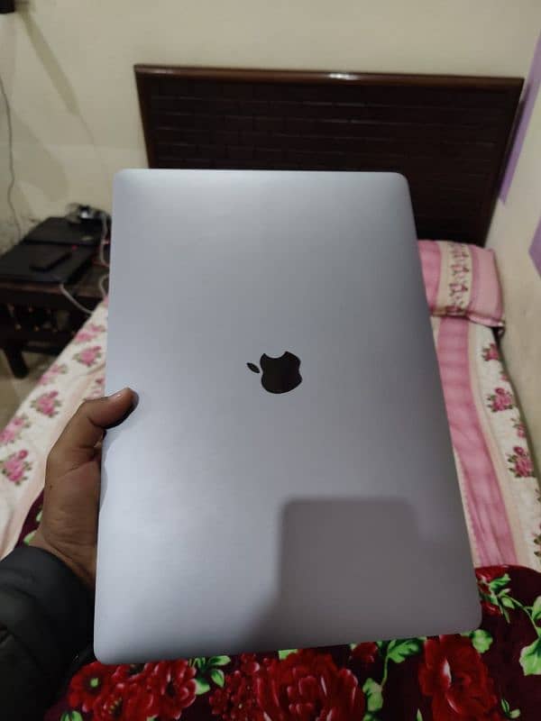 MacBook Pro 2018 5