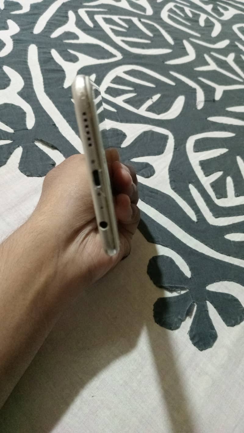 Oppo F3 plus 0