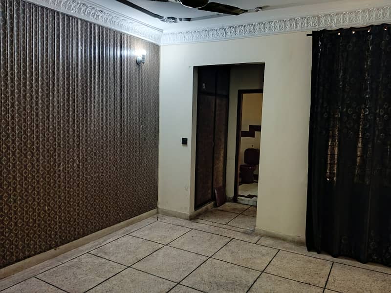 5 MARLA FULL HOUSE FOR RENT IN JOHAR TOWN 6