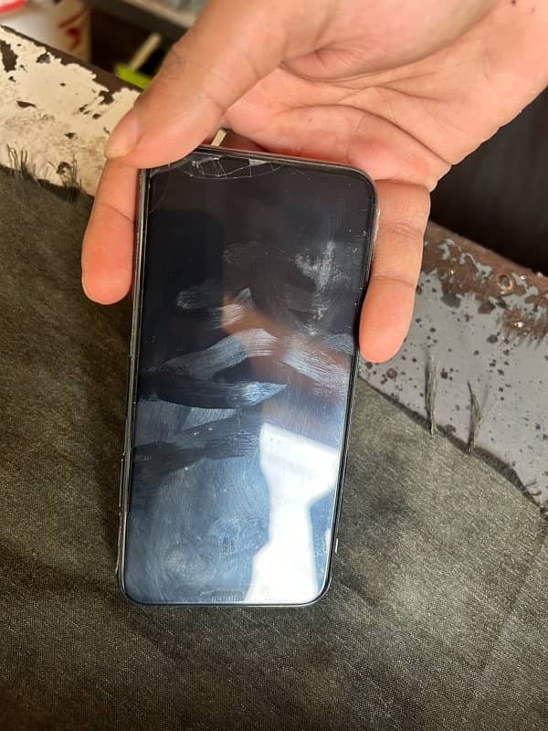 IPHONE XS 64 GB very good condition 2