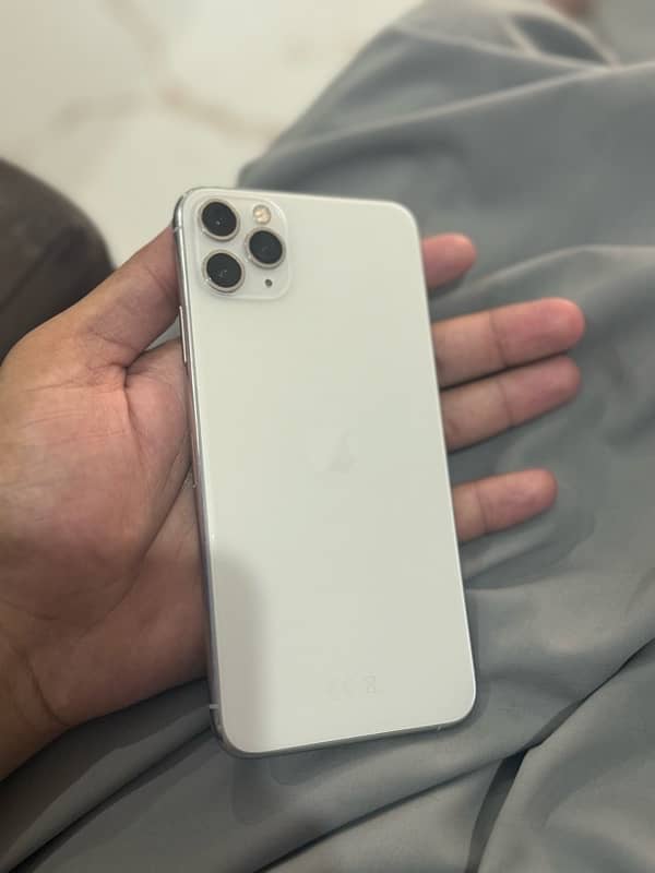 IPhone 11 Promax non PTA 7