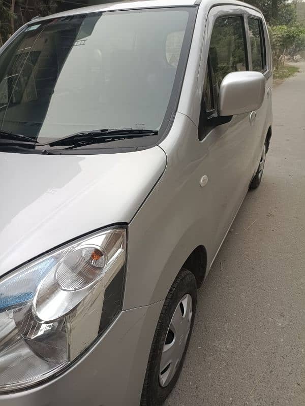 Suzuki Wagon R 2018 3