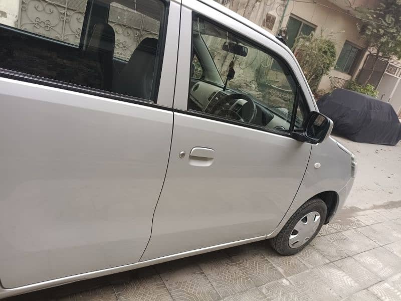 Suzuki Wagon R 2018 4