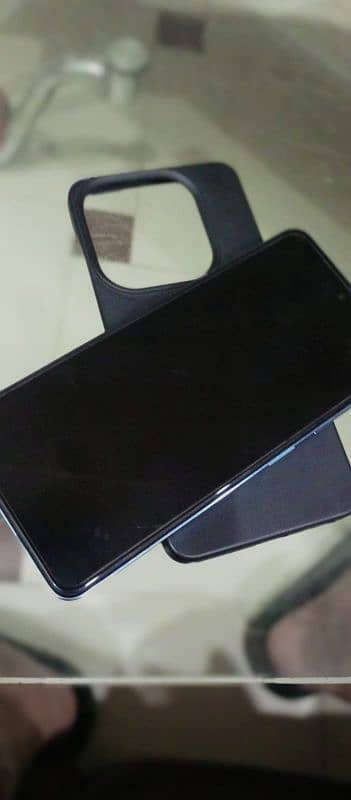 infinix hot 40i 8+8/128 like a brand new condition 1