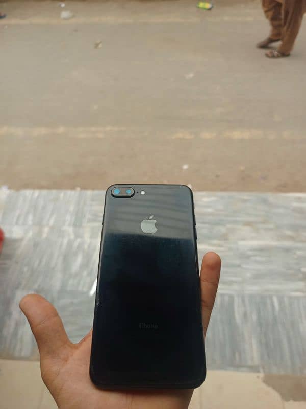 iphone 7 plus 128gb  pta proved 3