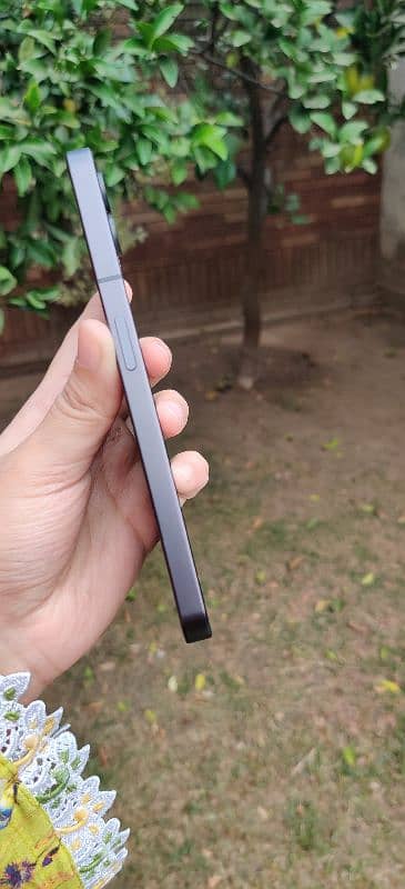 Nothing phone1 8/256  Shade on lcd 10/10 condition 4500 mah battery 9