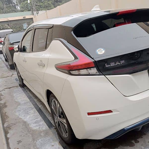 Nissan Leaf 2020 1