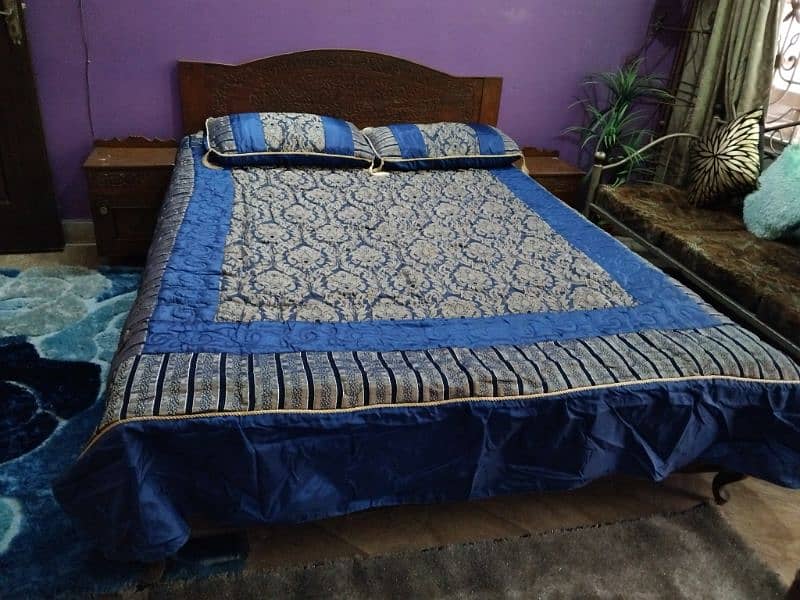 Queen Size Pure Shesham Bed,DoubleBed,1 Dresser,2 sidetables,noMatress 0