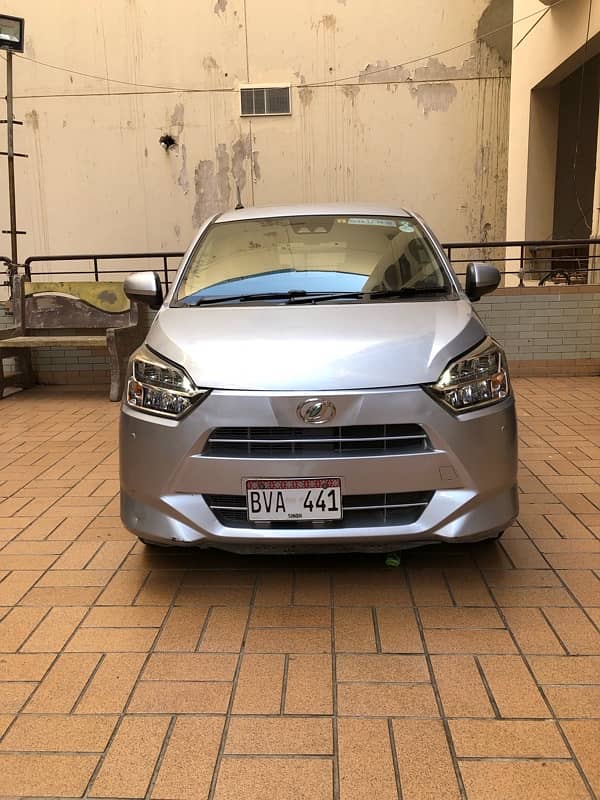 Daihatsu Mira 2018 4